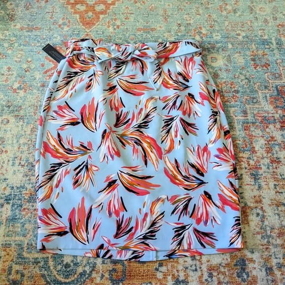 NEW Lane Bryant Size 18 Infinite Stretch Skirt Blue Floral Straight Belted 163B - Picture 1 of 8